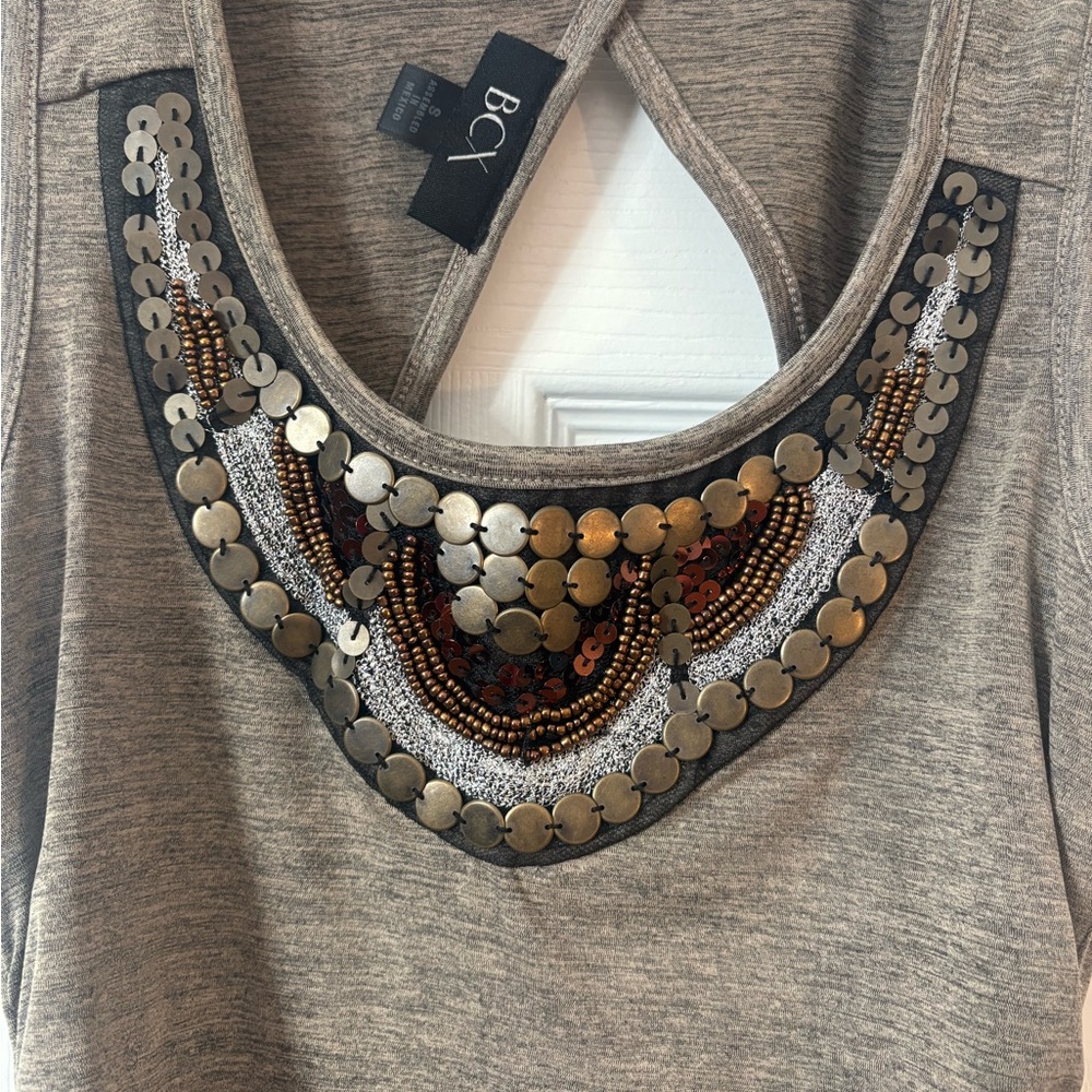 Women’s small embellished side scrunch tank blouse size small